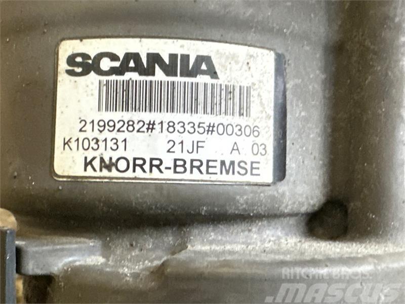 Scania  TRAILER CONTROL MODULE 2199282 Radijatori