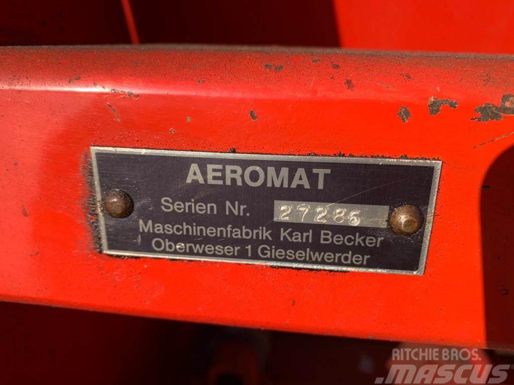 Becker Aeromat 6 rij Maiszaaimachine Drugi strojevi i priključci za obradu zemlje