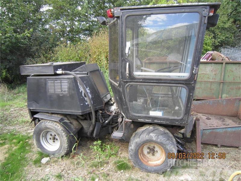  - - -  Linexa Kompaktni (mali) traktori