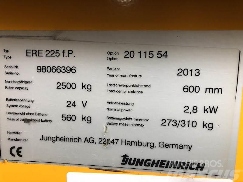 Jungheinrich ERE 225 Nisko podizni električni viličar