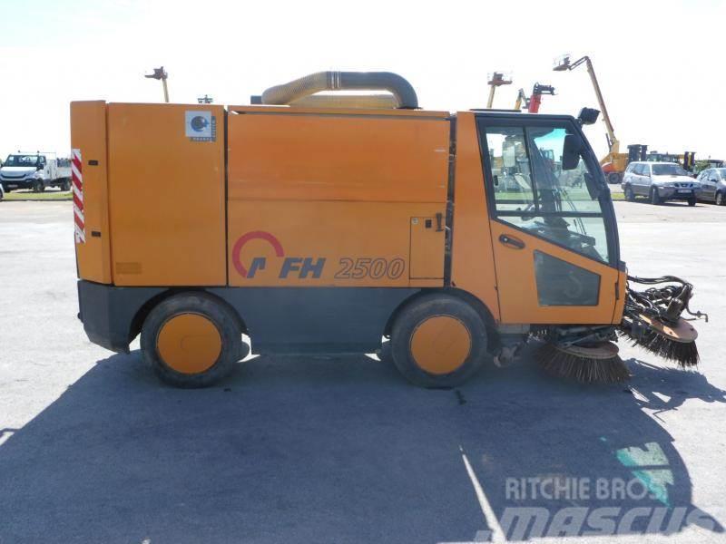 Aebi MFH 2500 Kamioni za čišćenje ulica