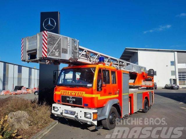 MAN 15.284LC Metz DLK 23-12 Feuerwehr Drehleiter Ostali kamioni