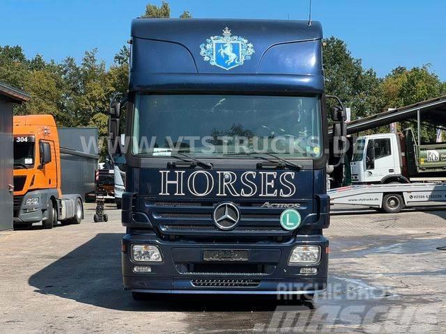 Mercedes-Benz Actros 1836 Pferdetransporter+Wohnabteil 6.Pferd Kamioni za transport stoke