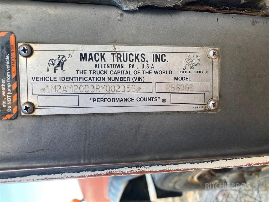 Mack RB690S Kamioni cisterne