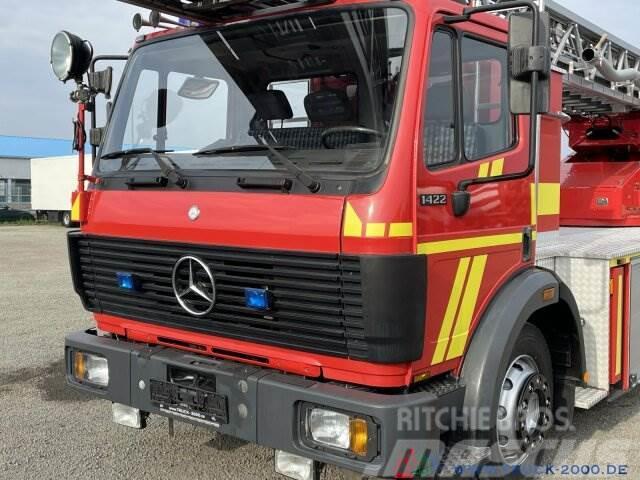 Mercedes-Benz 1422 Metz Feuerwehr Leiter 30 m. nur 31.361 Km. Ostali kamioni
