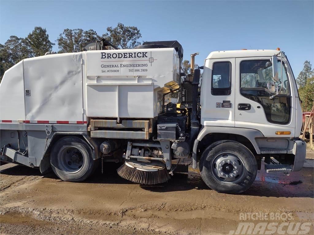 GMC T7500 Kamioni za čišćenje ulica