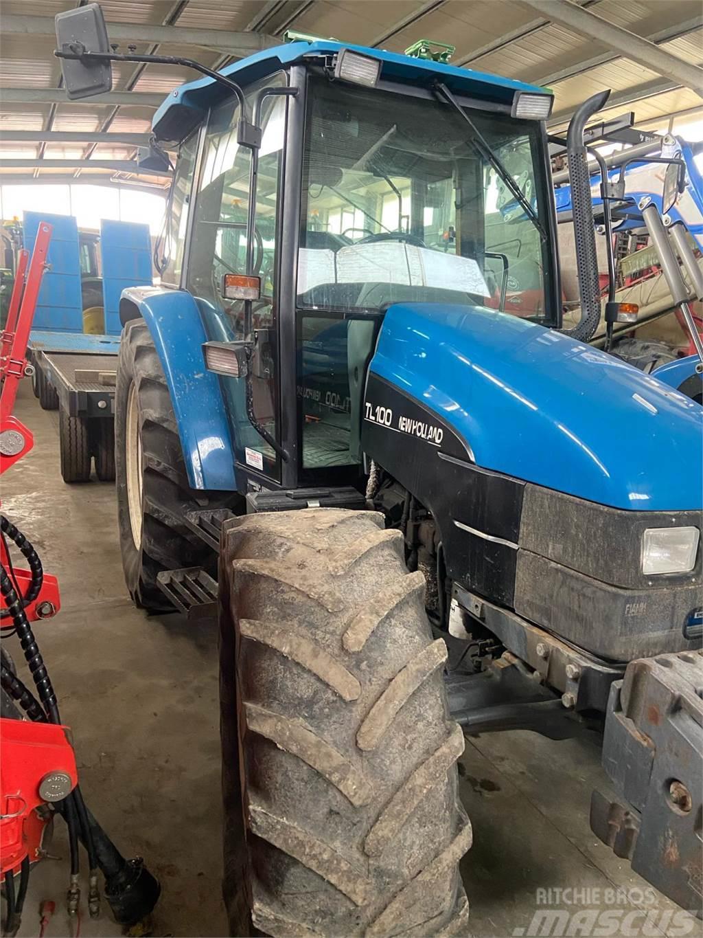 New Holland TL100 Traktori