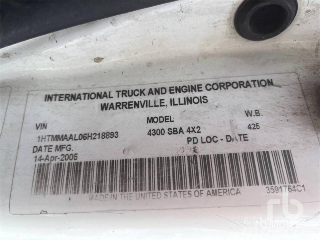 International 4300 Kombiji / vakuumski kamioni