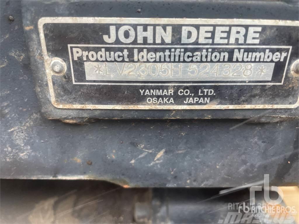 John Deere 2305 Kompaktni (mali) traktori