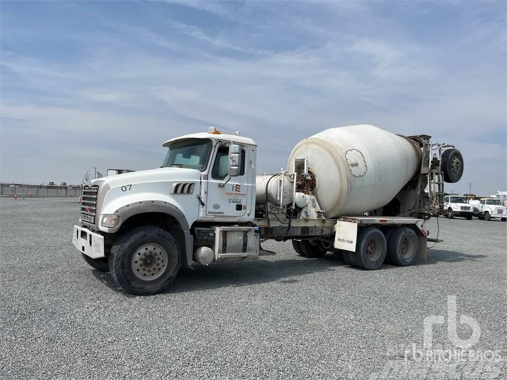 Mack GU713 Kamioni mikseri za beton