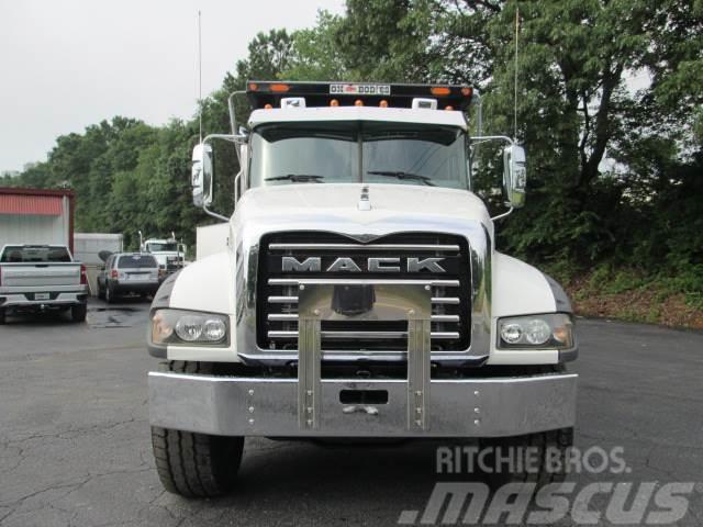 Mack GR64BR Kiper kamioni