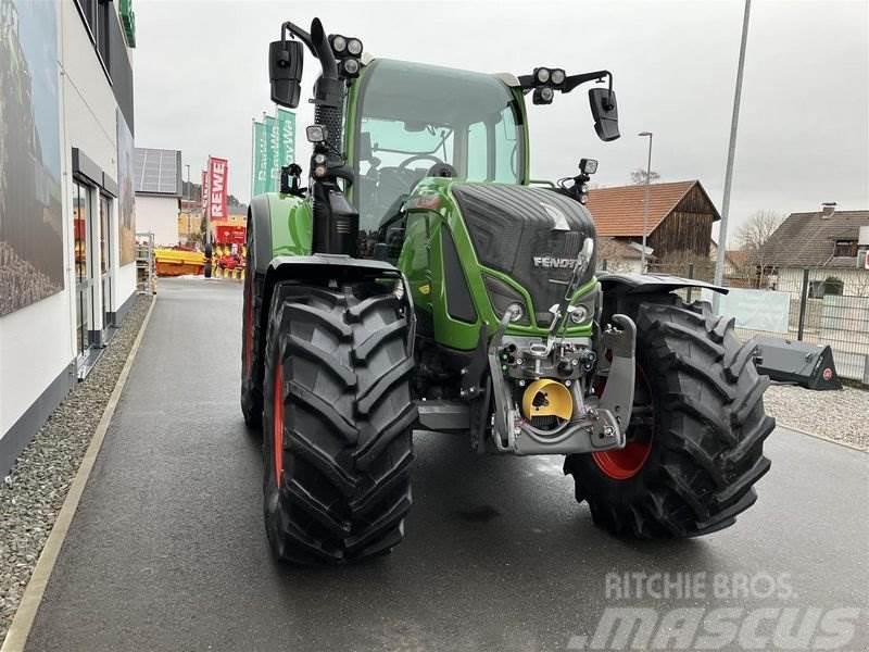 Fendt 718 VARIO GEN6 POWER PLUS Traktori