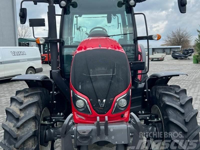 Valtra A104 H Traktori