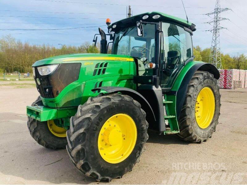 John Deere 6150 R Traktori