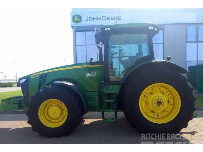 John Deere 8335R Traktori