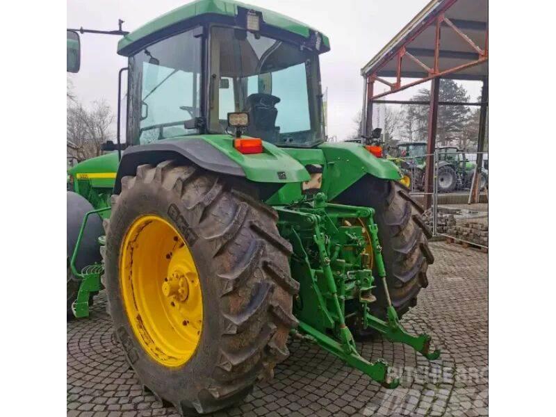 John Deere 8400 Traktori