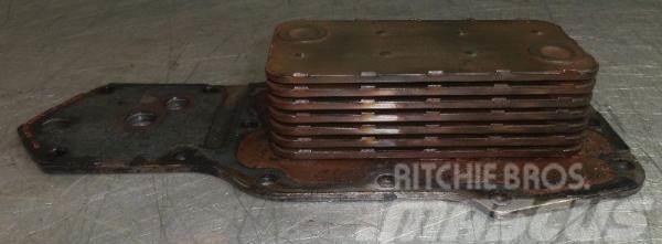 CASE Oil cooler for engine Case 6T-590/86 3921558 Ostale komponente