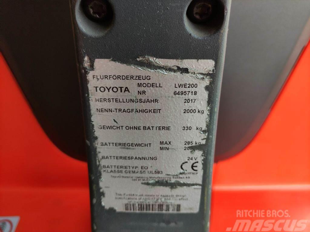 Toyota LWE200 Nisko podizni električni viličar